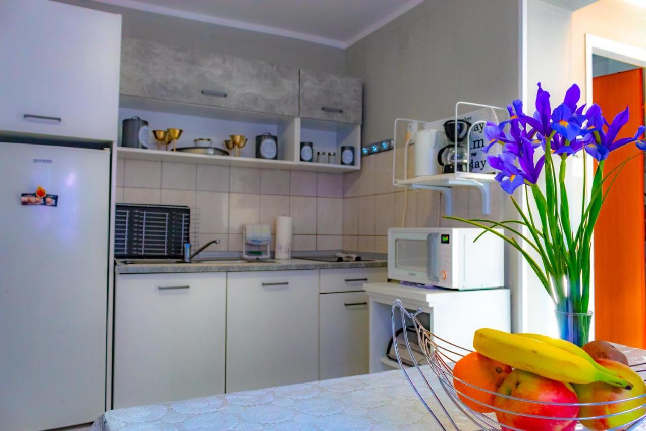 Vacation Home Grill & Chill With 350M2 Garden With Bbq Novi Vinodolski Εξωτερικό φωτογραφία